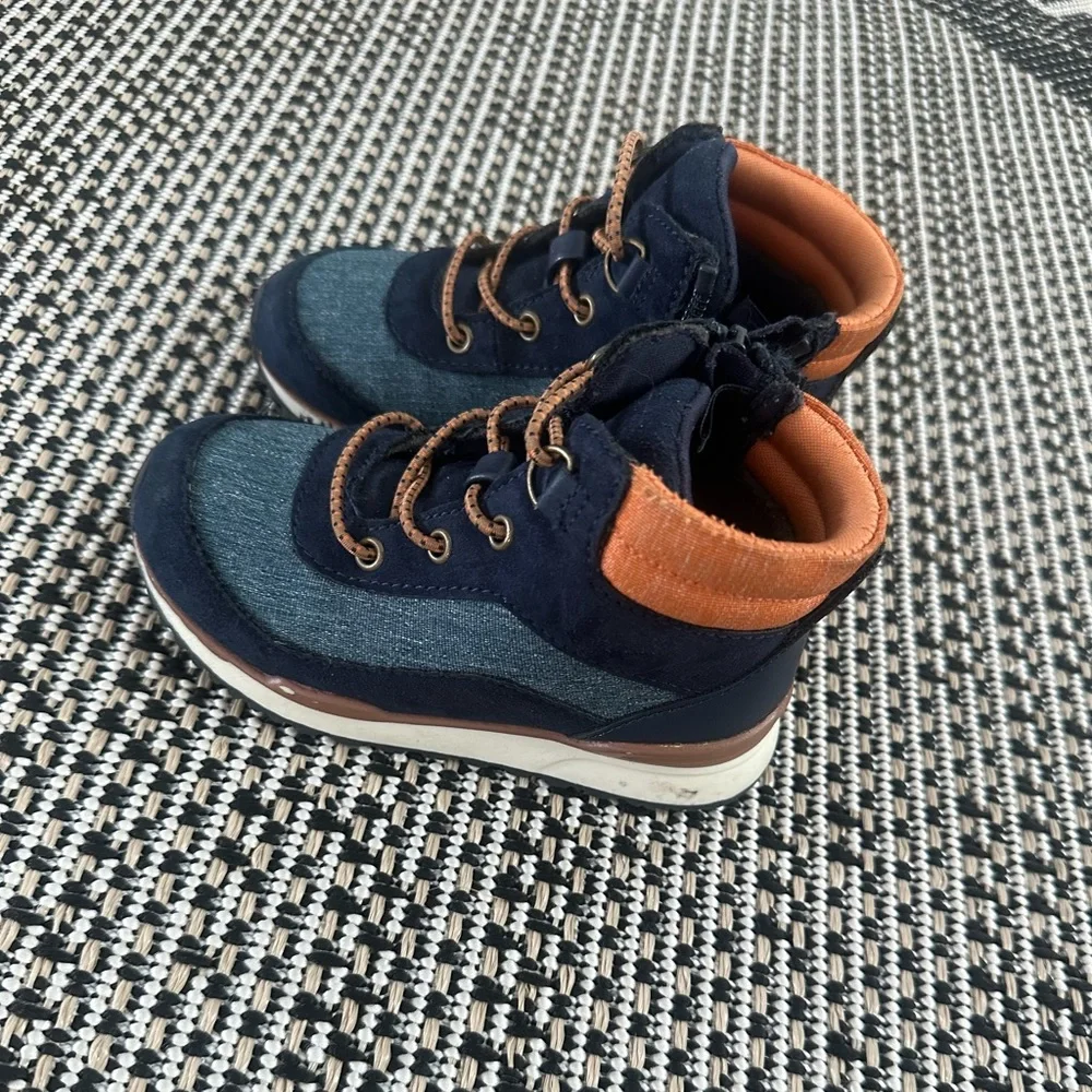 Old Navy toddler boots ππ§‘ - Picture 3 of 4